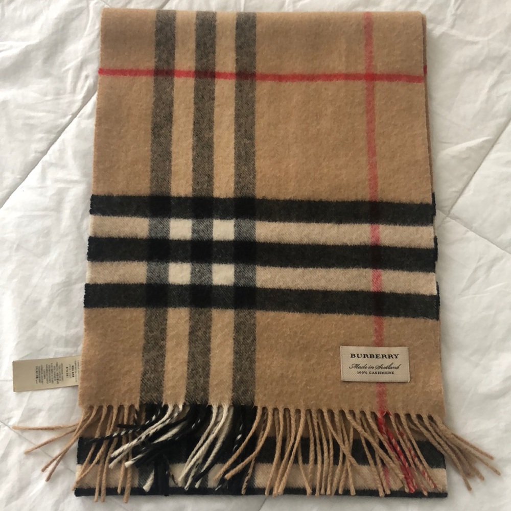 Burberry cashmere scarf